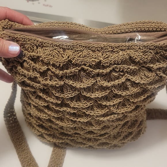 Tan Crochet Shoulder Bag with Scalloped Design - Picture 2 of 2